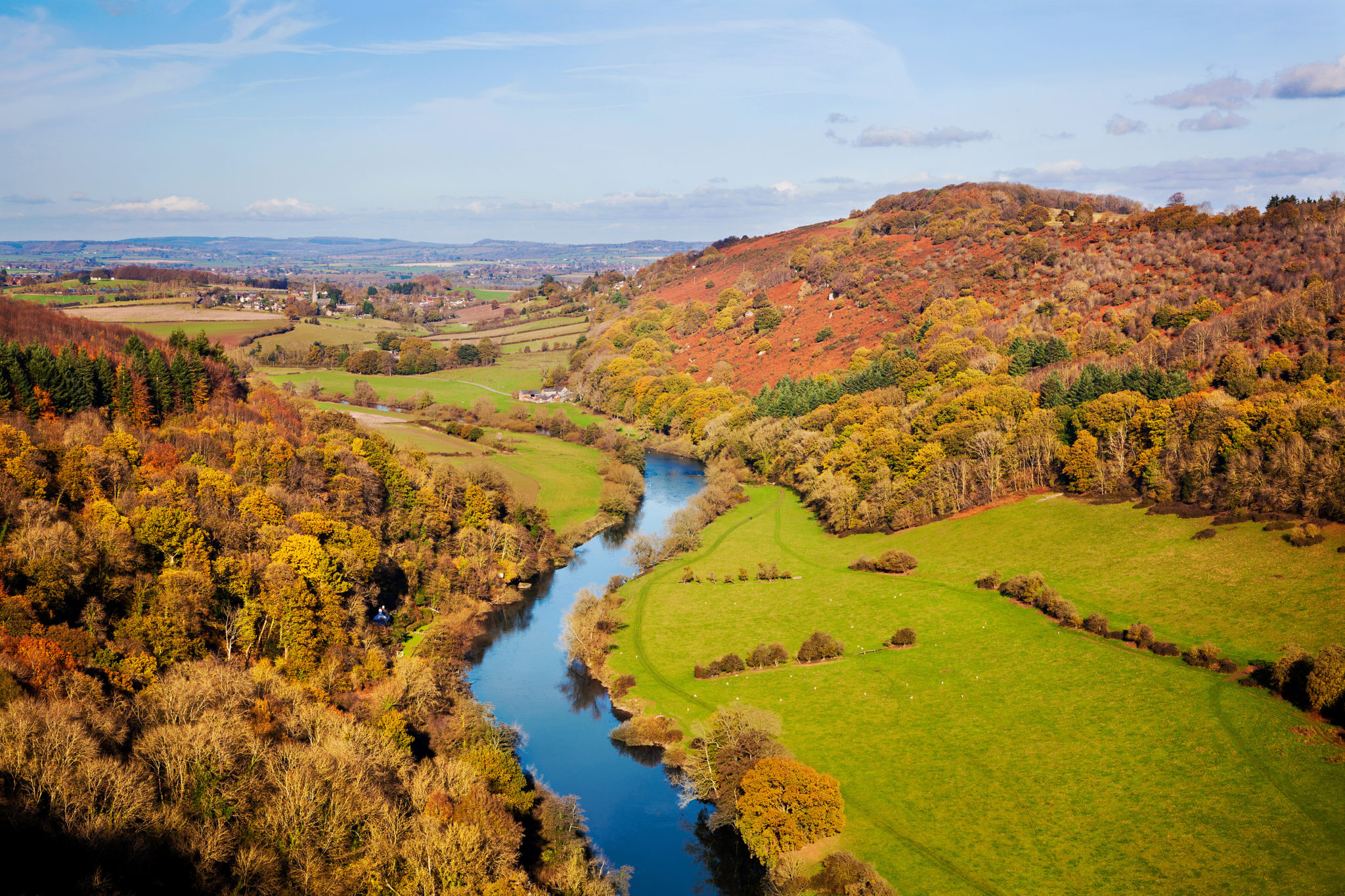 8 Best Places To Enjoy Autumn In The UK WTM Global Hub   Wye Valley 2048x1365 