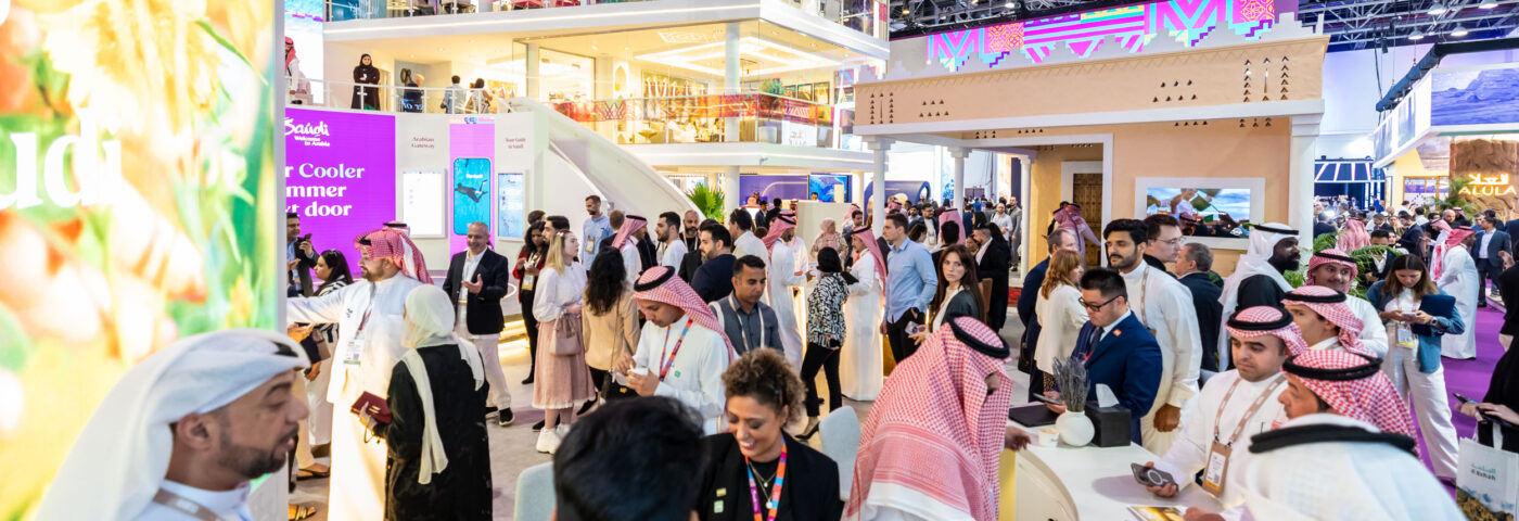 السعودية تستعرض نموًا قياسيًا في قطاع السياحة في معرض سوق السفر العربي 2025، مع زيادة بنسبة 16% في مشاركة العارضين في الحدث